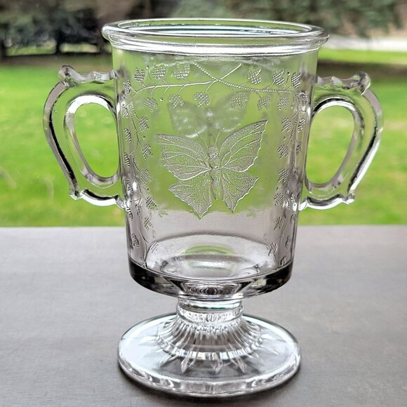 Antique EAPG Footed Creamer & Sugar Set, Bryce Higbee & Co, Butterfly with Spray - Picture 5 of 10